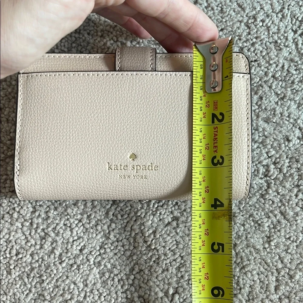 Kate Spade Light Beige Wallet